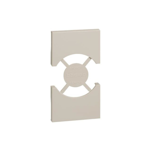 Bticino Living Now cover presa schuko KM03